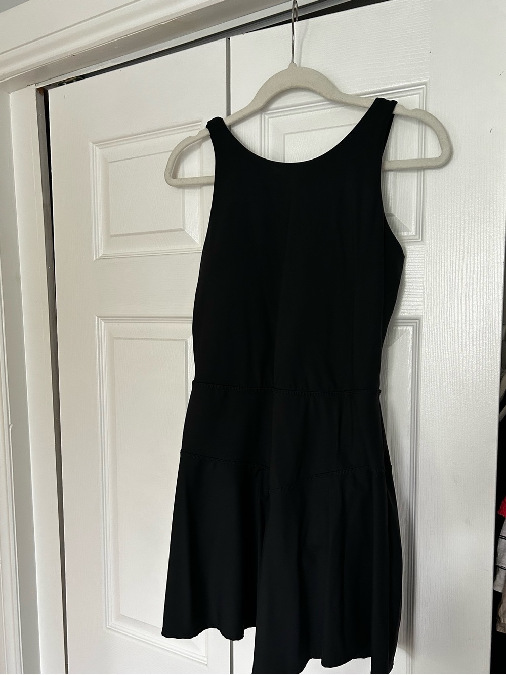 JOYLAB SCALLOPED Black V-Back Skirted One-Piece MINI DRESS SIZE MEDIUM ATHLETIC - Picture 5 of 11